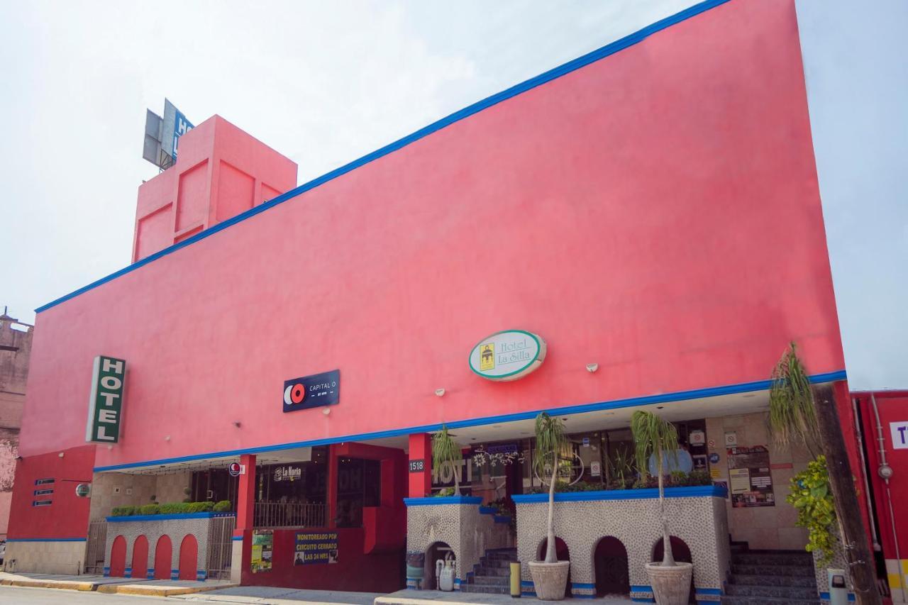 Hotel La Silla Monterrey Buitenkant foto