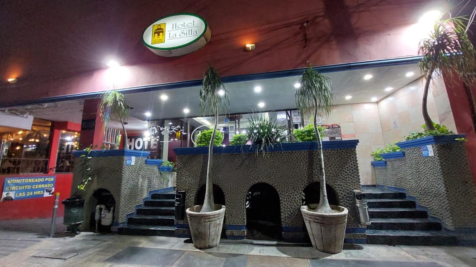 Hotel La Silla Monterrey Buitenkant foto