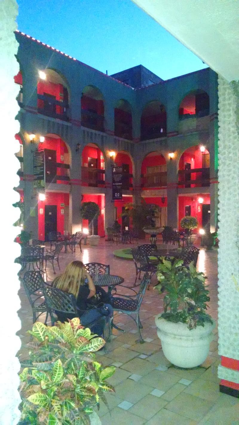 Hotel La Silla Monterrey Buitenkant foto
